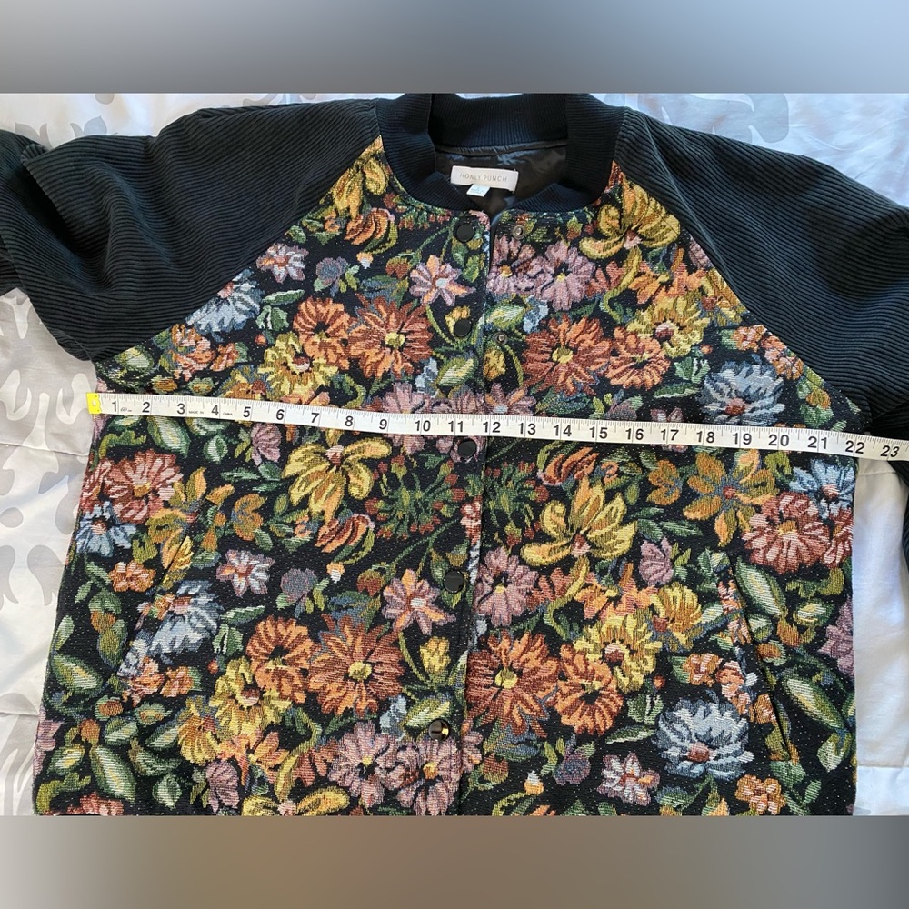 Honey Punch Floral Tapestry Bomber Jacket Large - Picture 7 of 8